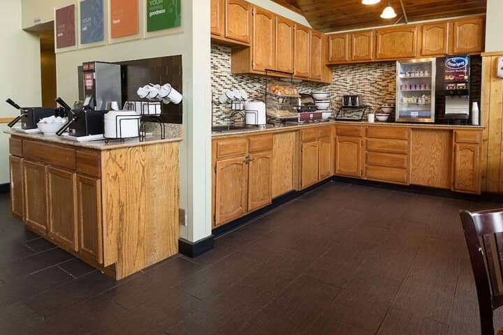 Breakfast area